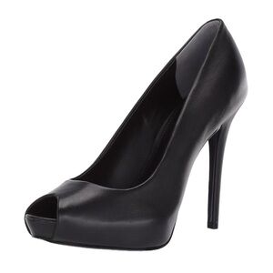 NWB Guess | Honora9 peep toe black pump